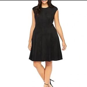 THE LIMITED COLLECTION Black
Faux Leather Suede Pleated
Dress Size 1X NWT $109